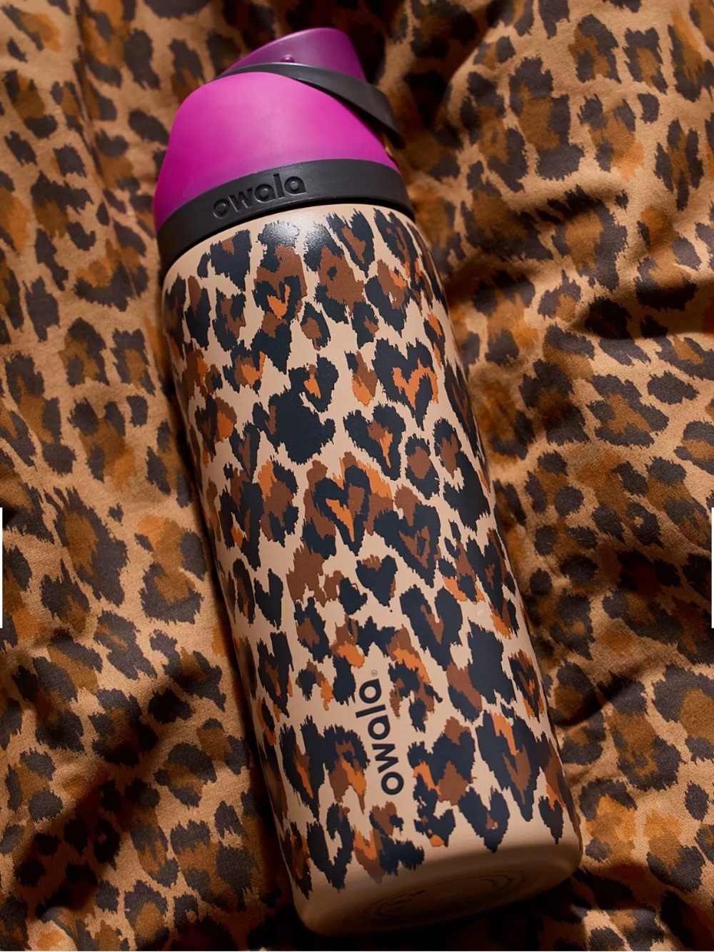 Owala UO Exclusive Wild At Heart FreeSip 32 oz Water Bottle, NWT
